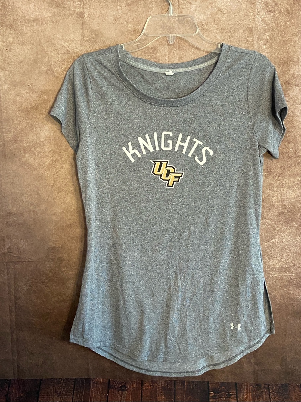 Under Armour~UCF Knights ladies t-shirt~size S~EUC
